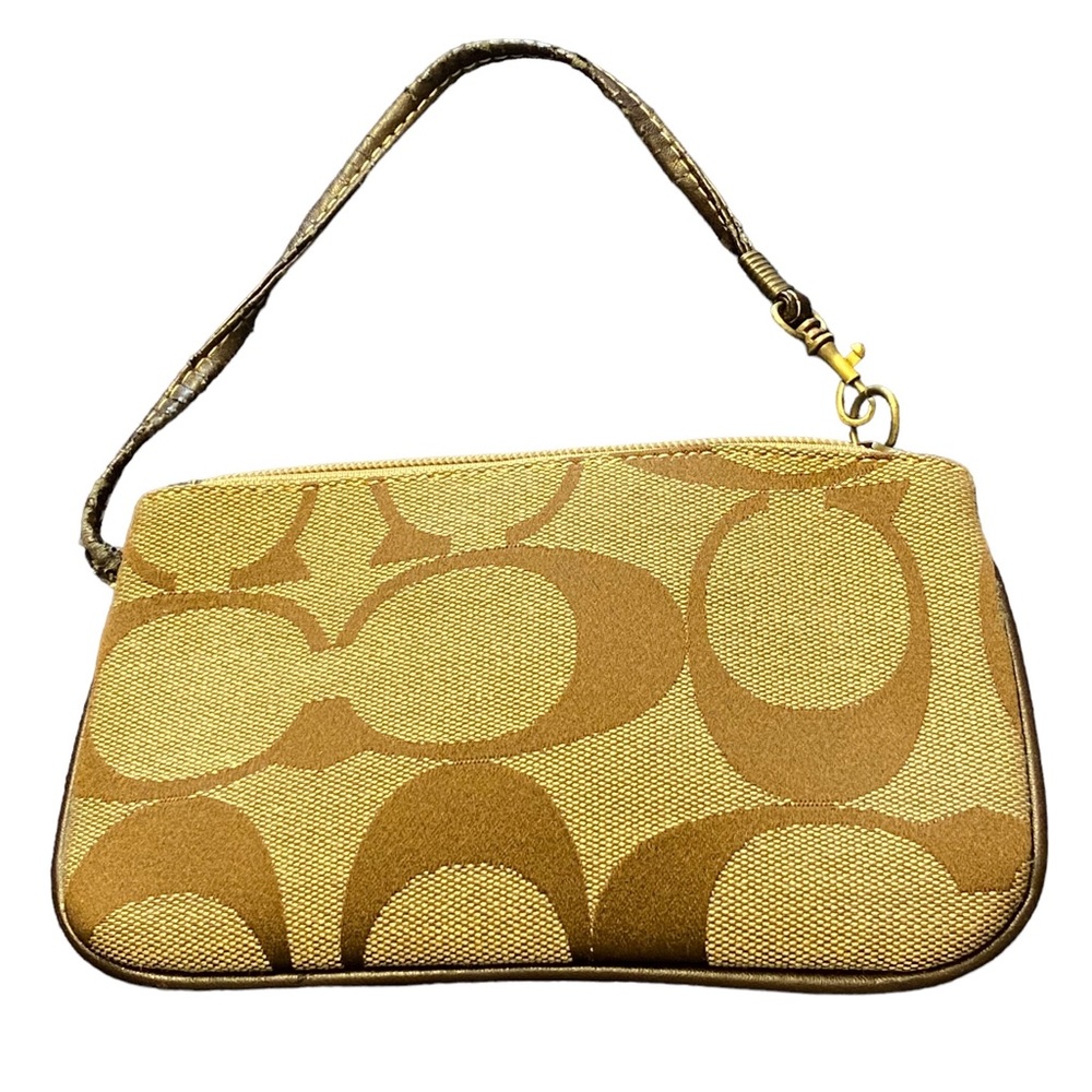 coach sinature bracelet bag